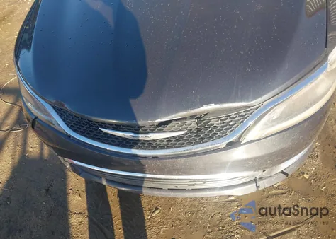 2017 Chrysler 200 Limited Platinum z USA, uszkodzony, nr VIN 1C3CCCAB4HN511395